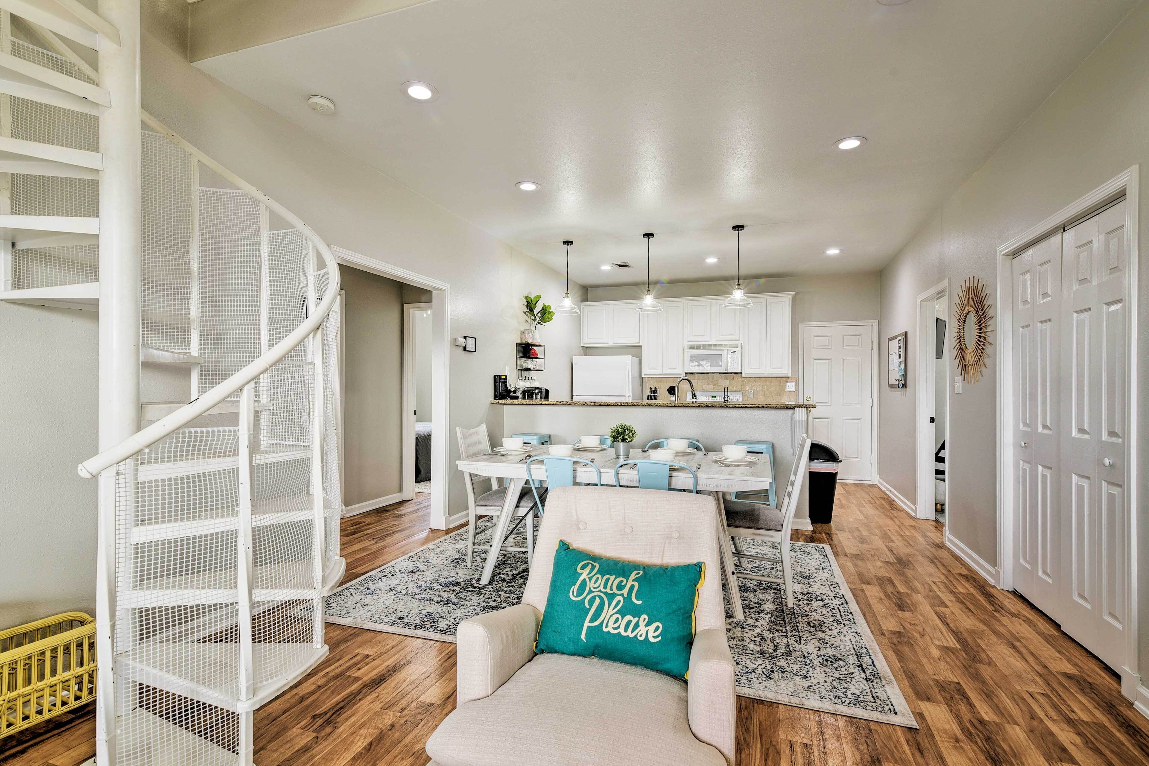 House (4 Bedrooms) | Interior