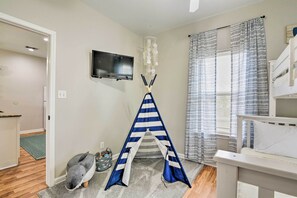 Interior - Pool, Marina & More! Family Home in Terramar Beach (Galveston)