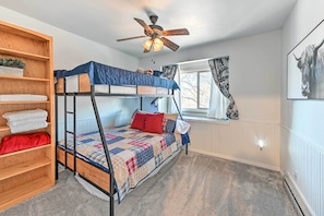 Interior - Steamboat Springs Townhome < 2 Mi to Lifts! (Steamboat Springs)