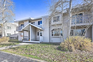 Apartment (2 Bedrooms) | Interior - Steamboat Springs Townhome < 2 Mi to Lifts! (Steamboat Springs)