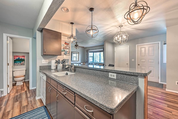 Apartment (2 Bedrooms) | Interior - Steamboat Springs Townhome < 2 Mi to Lifts! (Steamboat Springs)