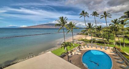 Beachfront Kihei Sanctuary w/ Lanai & Ocean Views!