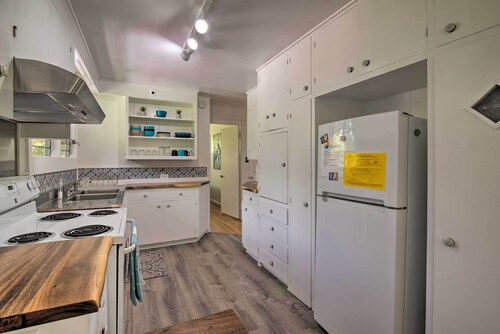 Hilo Apartment: Ocean Views on the Hamakua Coast!