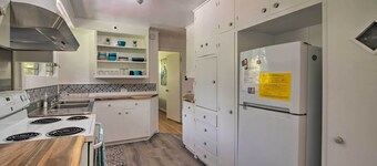 Hilo Apartment: Ocean Views on the Hamakua Coast!