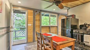 House (1 Bedroom) | Interior