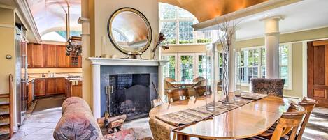 House (4 Bedrooms) | Front of property