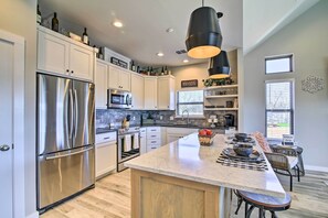 Apartment (2 Bedrooms) | Interior - 'uncorked Ranch' Hill Country Home: 1 Mi to Winery (Fredericksburg)