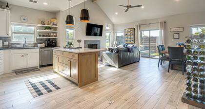 'uncorked Ranch' Hill Country Home: 1 Mi to Winery