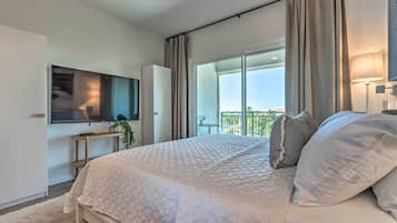 Apartment (0 Bedroom) | Interior