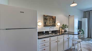 Apartment (0 Bedroom) | Interior