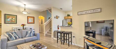 Apartment (4 Bedrooms) | Front of property