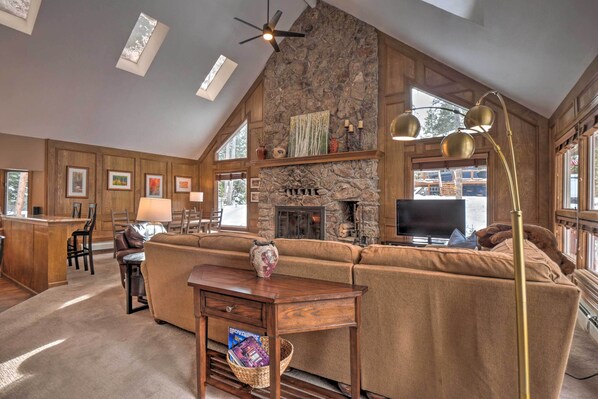 Interior - Pet-friendly Breckenridge Home w/ Hot Tub! (Breckenridge)