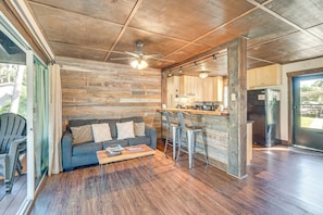 House (2 Bedrooms) | Interior - Waterside Anglers Heaven: Crooked River Fish Camp (Inglis)