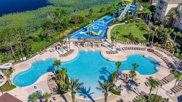 House (6 Bedrooms) | Interior