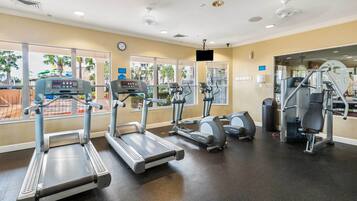 House (6 Bedrooms) | Interior