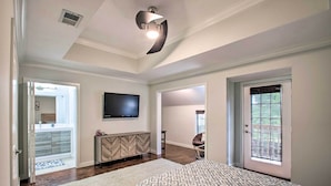 Apartment (3 Bedrooms) | 3 bedrooms, iron/ironing board, bed sheets - 2-story Pensacola Home w/ Game Room & Private Yard (Pensacola)