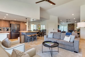 House (3 Bedrooms) | Interior