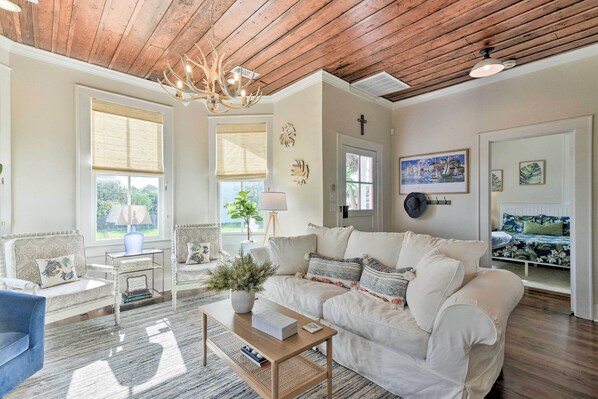 Casa (2 Bedrooms) | Interior