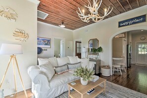 Casa (2 Bedrooms) | Interior