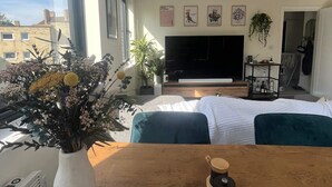 Basic-Apartment, 1 King-Bett und Schlafsofa | Blick von der Unterkunft