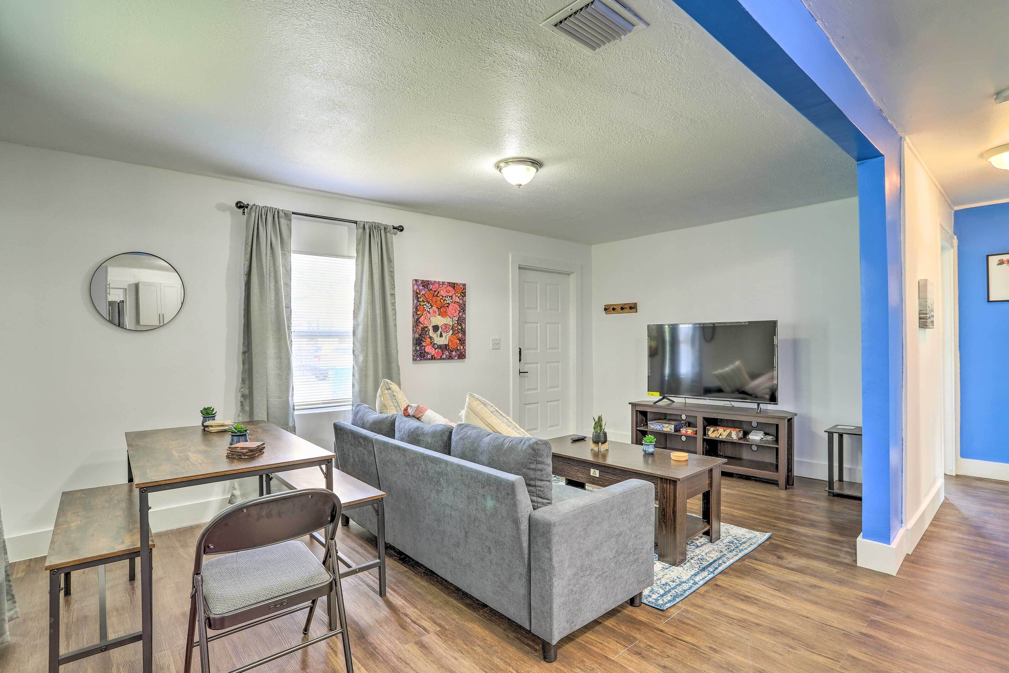 House (2 Bedrooms) | Interior