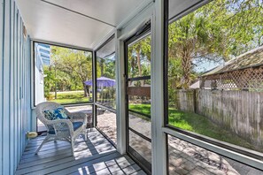 Terrace/patio - Port Charlotte Cottage ~ 3 Mi to Beach Park! (Punta Gorda)