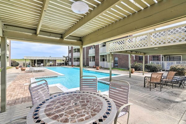 < 1 Mi To Stewart Beach: Gem In East End Galveston - Seawall Boulevard, TX