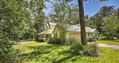 Charming Waldo Getaway Near Lake Santa Fe!