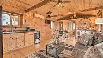 House (1 Bedroom) | Interior