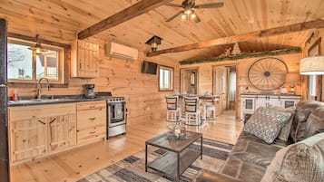 House (1 Bedroom) | Interior