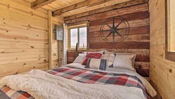 House (1 Bedroom) | Interior