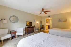Apartment (0 Bedroom) | Interior - Brilliant Resort Studio By Baytowne Wharf! (Miramar Beach)