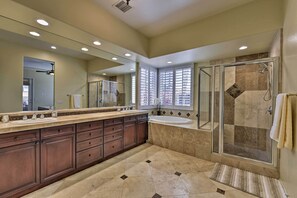 Hus (4 Bedrooms) | Badrum