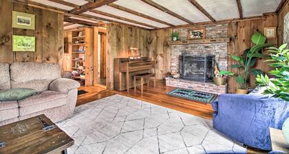 Renovated Farmhouse < 1 Mile to Okemo Mountain!