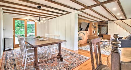 Renovated Farmhouse < 1 Mile to Okemo Mountain!