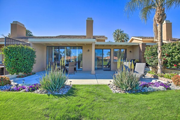 Interior - Golf Resort Getaway w/ Pool Access in Palm Desert (Palm Desert)