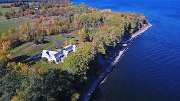 House (5 Bedrooms) | Aerial view