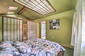 Cottage (2 Bedrooms) | 2 bedrooms, iron/ironing board - Tulsa Rental Home - Walk to Philbrook Museum (Tulsa)