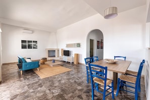 Apartment | Esszimmer