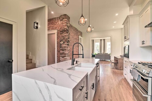 Bright Louisville Home, ~ 2 Mi to Downtown!