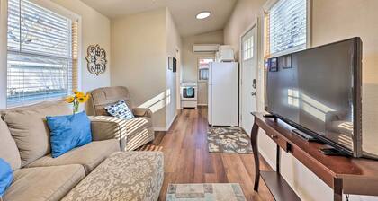 1 Mi to Dtwn Rogers: Convenient Getaway w/ Patio