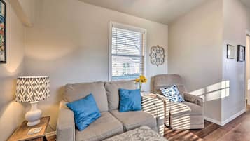 House (1 Bedroom) | Interior