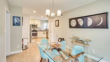 บ้านพัก (3 Bedrooms) | ภายใน