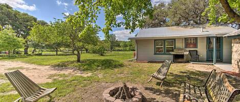 Cottage (2 Bedrooms) | Front of property