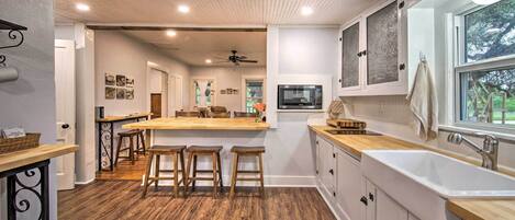 Cottage (2 Bedrooms) | Interior