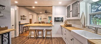 貝蒂 B 的河畔小屋，距布蘭科州立公園不到 1 英里！