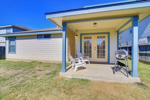 House (3 Bedrooms) | Interior - San Antonio Abode w/ Yard < 4 Mi to Lackland (San Antonio)