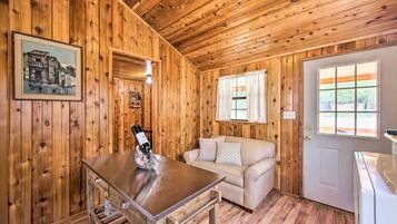 House (1 Bedroom) | Interior