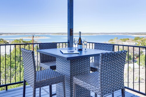 Canyon Lake Retreat w/ Hot Tub, Decks & Lake Views