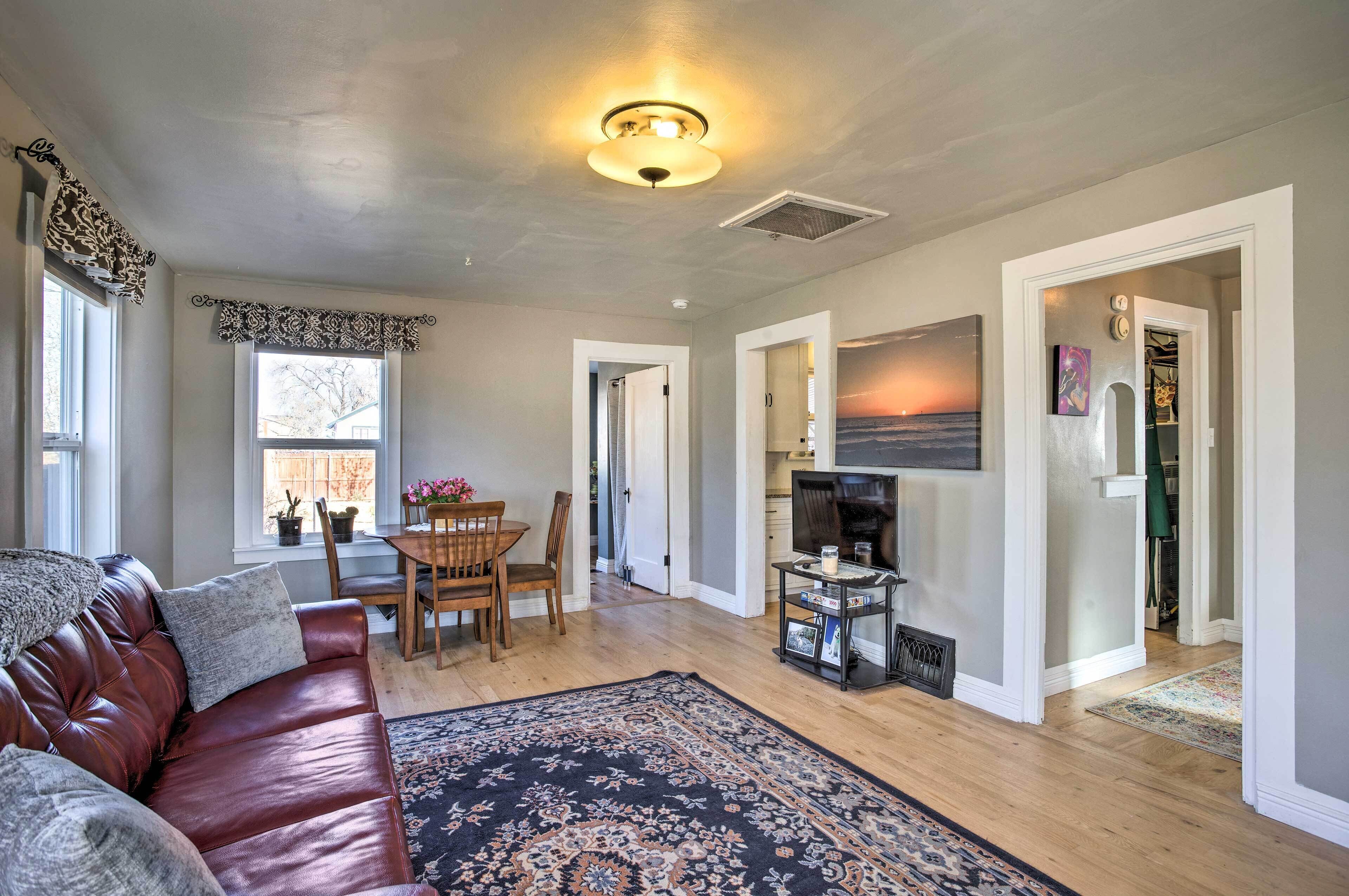 House (2 Bedrooms) | Interior